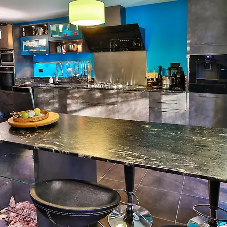 La Maison Bleue Holiday home *